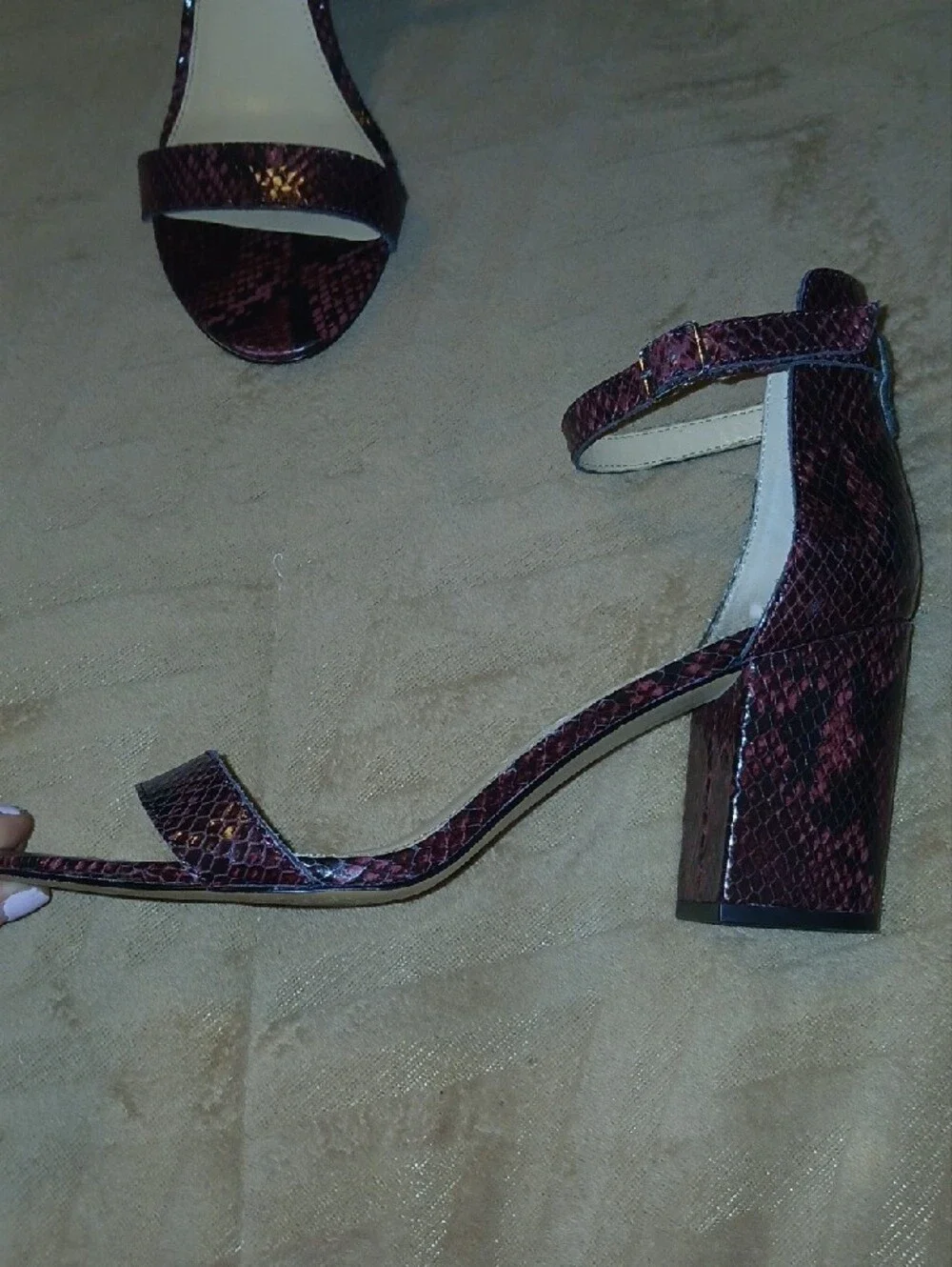 Vince Camuto Burgundy Leather Snake-Print Ankle Strap Block Heels Sz: 9.5